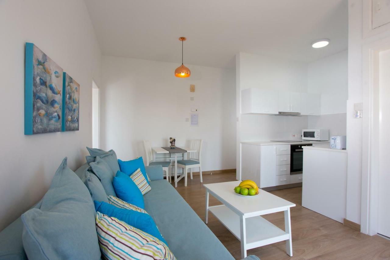 White Arches Apt #1 By Trulycyprus Limassol Ngoại thất bức ảnh